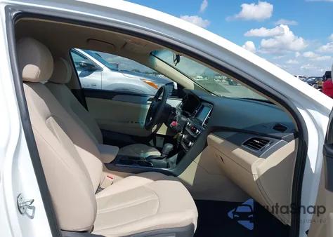 2018 Hyundai Sonata Se z USA, uszkodzony, nr VIN 5NPE24AF9JH630212